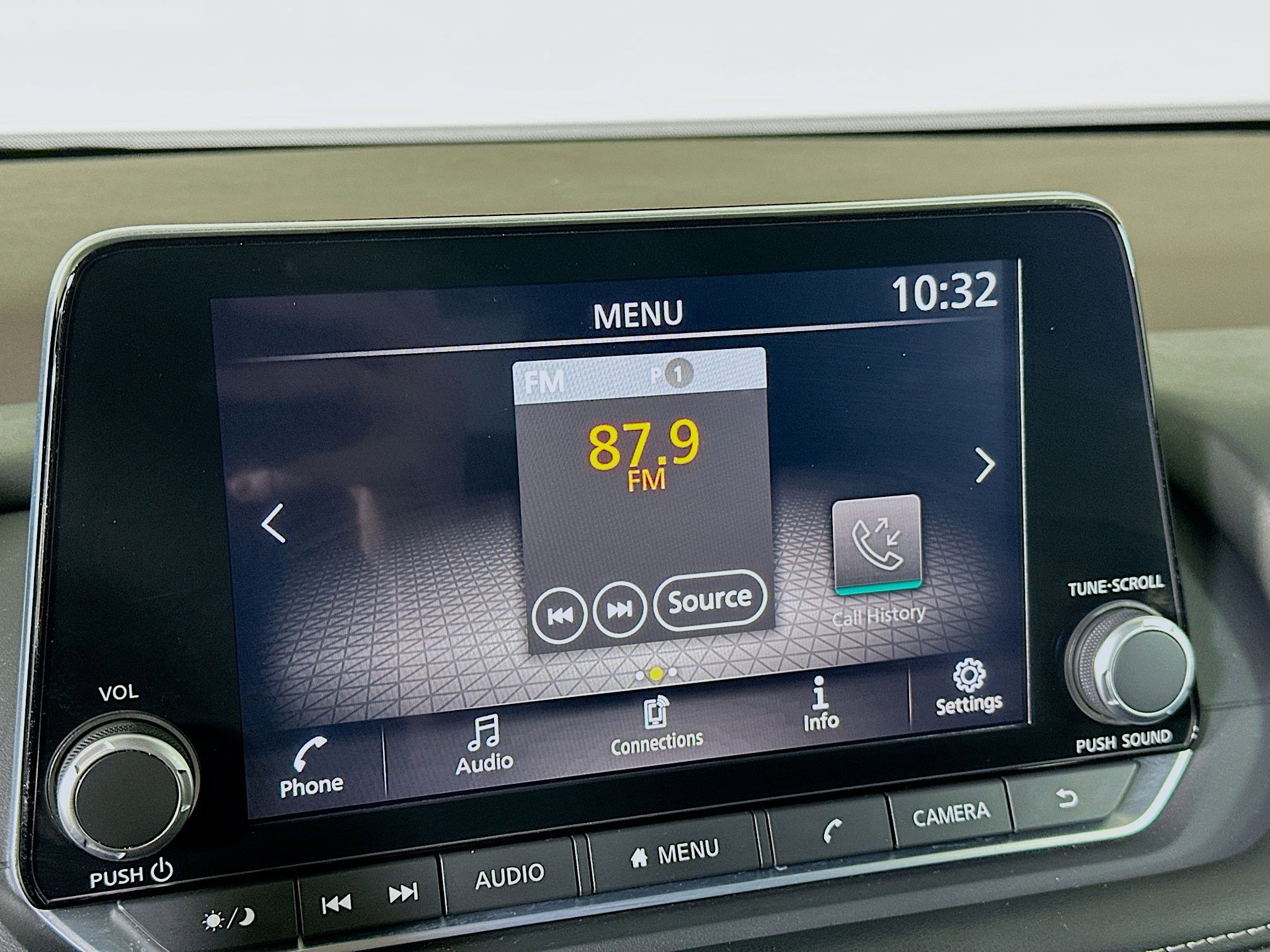 Used 2023 Nissan Rogue S image 21