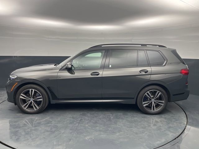 Used 2022 BMW X7 M50i w/ Dynamic Handling Package image 4