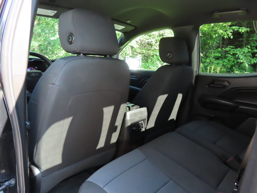 Used 2024 Chevrolet Colorado Trail Boss w/ Technology Package AWD/4WD image 25