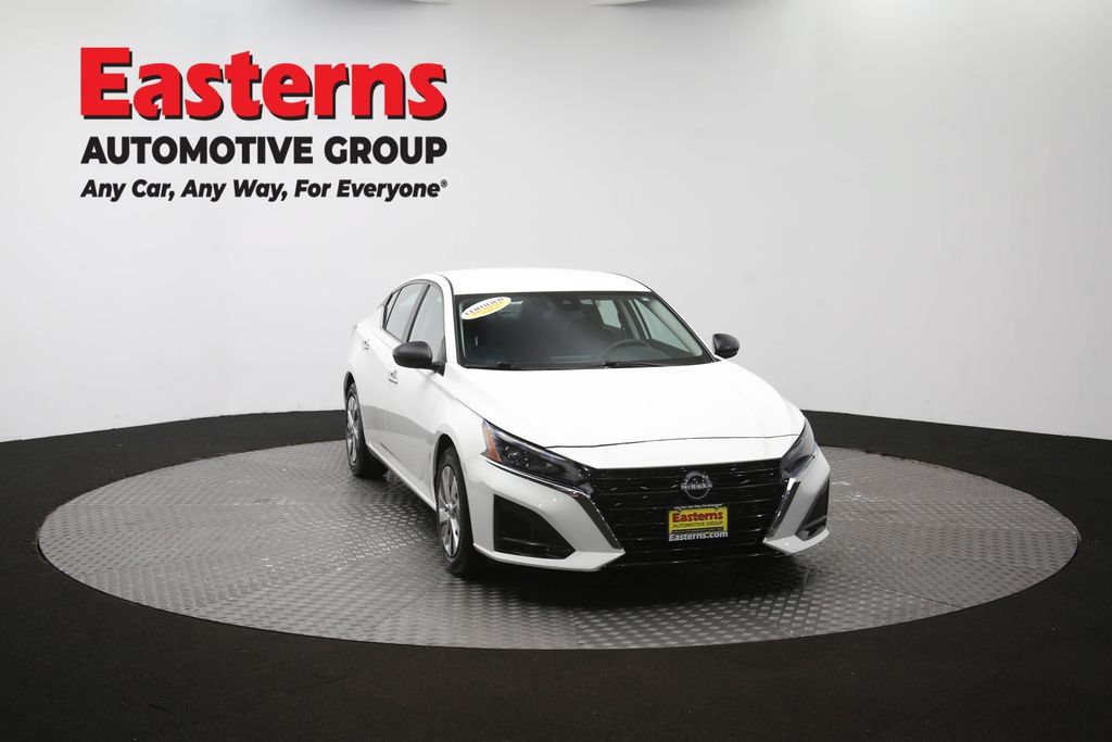 Used 2024 Nissan Altima 2.5 S FWD image 46