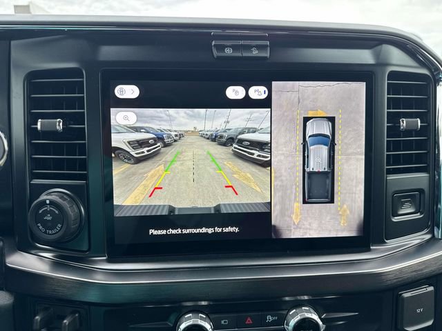 New 2026 Ford F250 Lariat w/ Black Appearance Package image 28