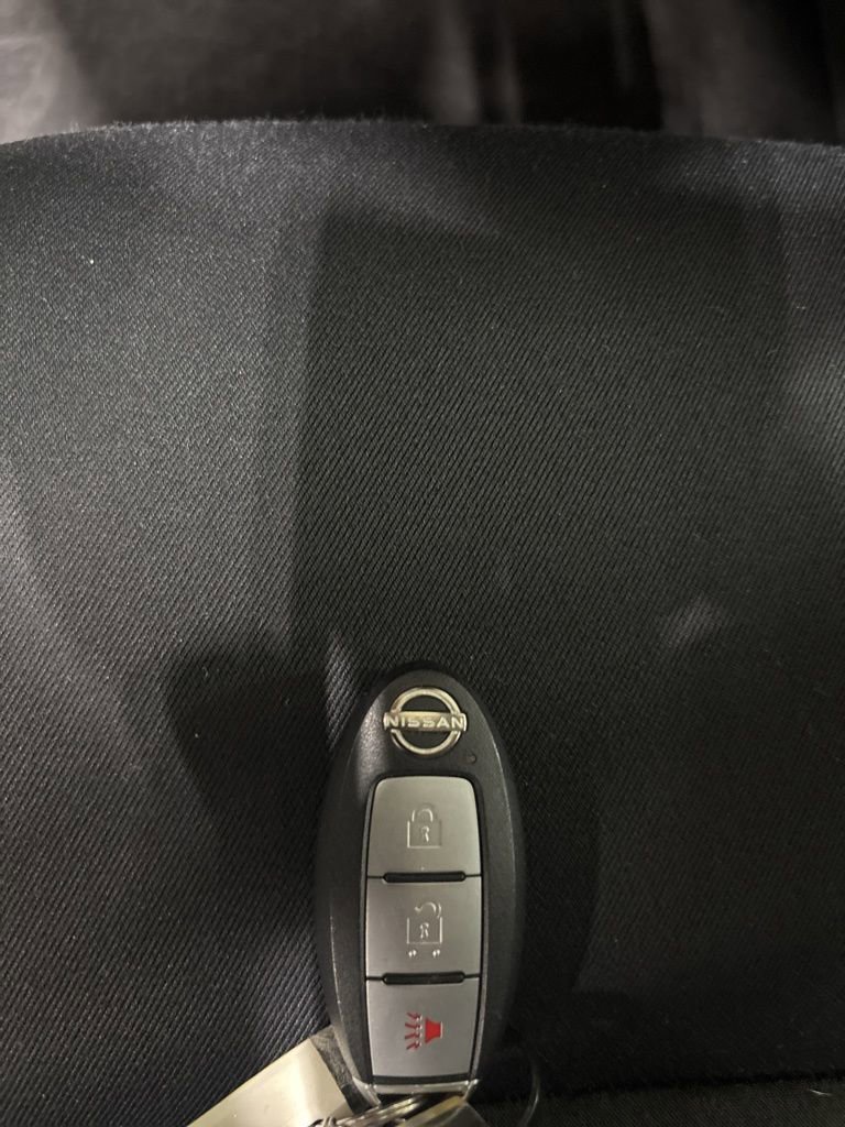 Used 2022 Nissan Pathfinder S image 27