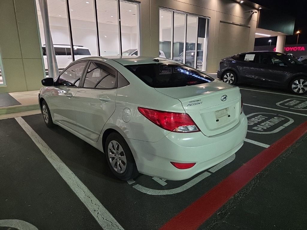 Used 2016 Hyundai Accent SE image 6
