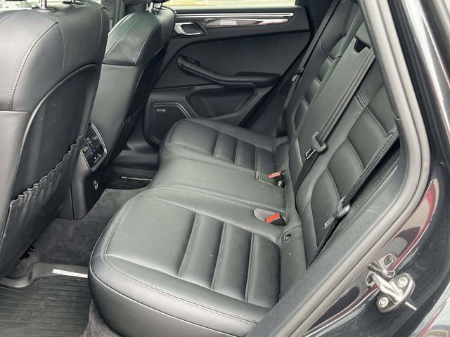 Used 2020 Porsche Macan Turbo image 7