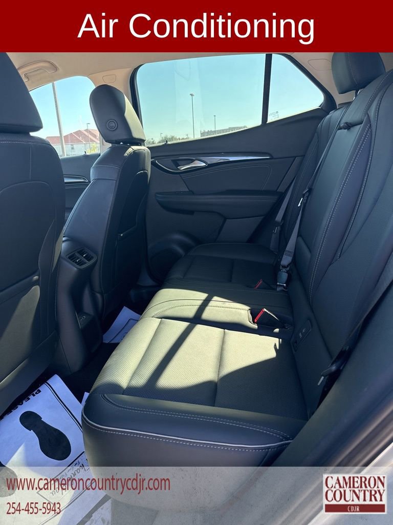 Used 2023 Buick Envision Essence image 10