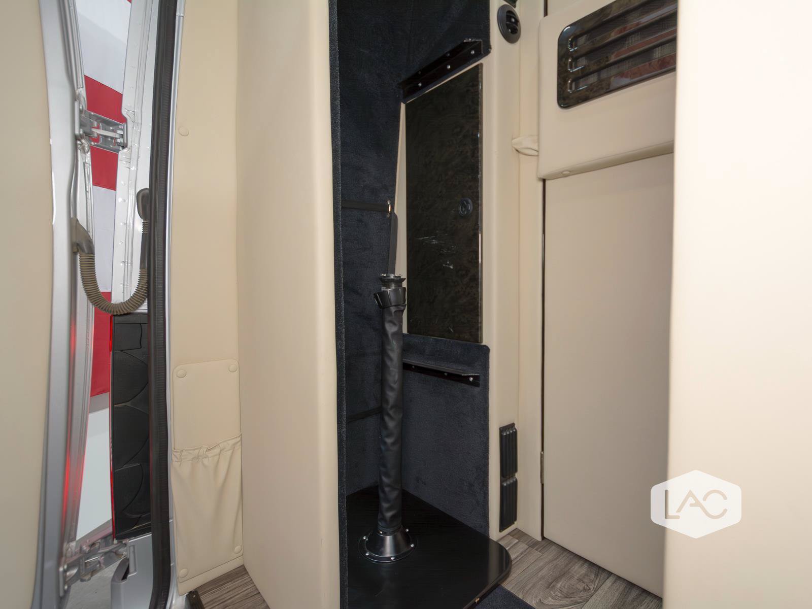 Used 2020 Mercedes-Benz Sprinter 3500 image 16