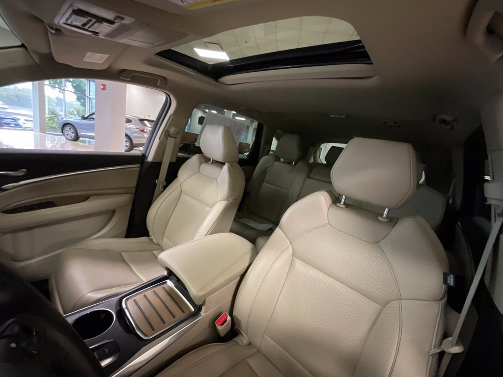 Certified 2019 Acura MDX w/ Technology Package AWD/4WD image 11