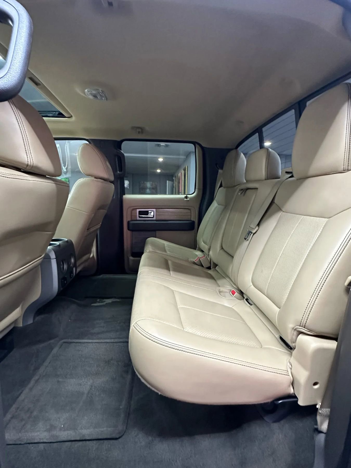 Used 2011 Ford F150 Lariat RWD image 21