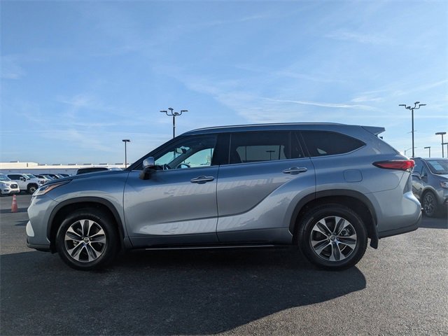 Used 2020 Toyota Highlander XLE image 7