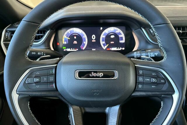 New 2025 Jeep Grand Cherokee Limited image 21