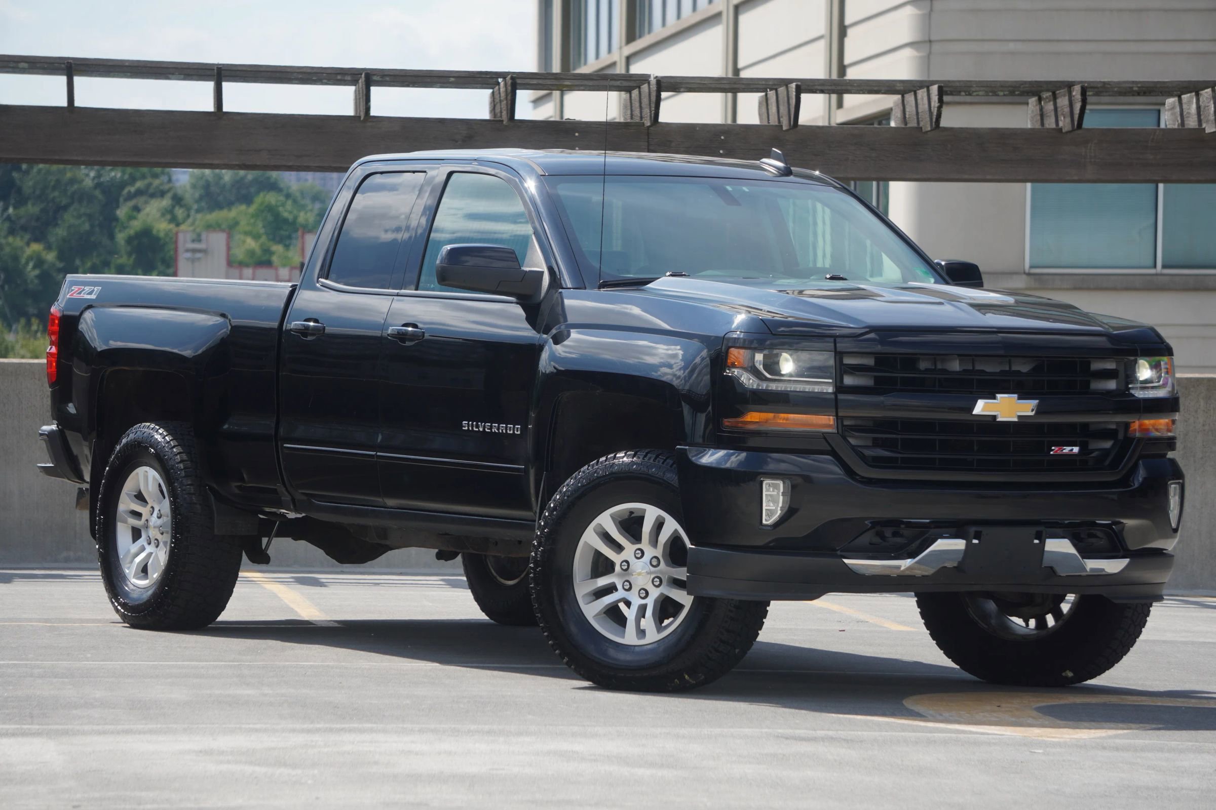 Used 2016 Chevrolet Silverado 1500 LT w/ All Star Edition image 29