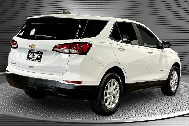 Used 2022 Chevrolet Equinox LS w/ LS Convenience Package FWD image 6
