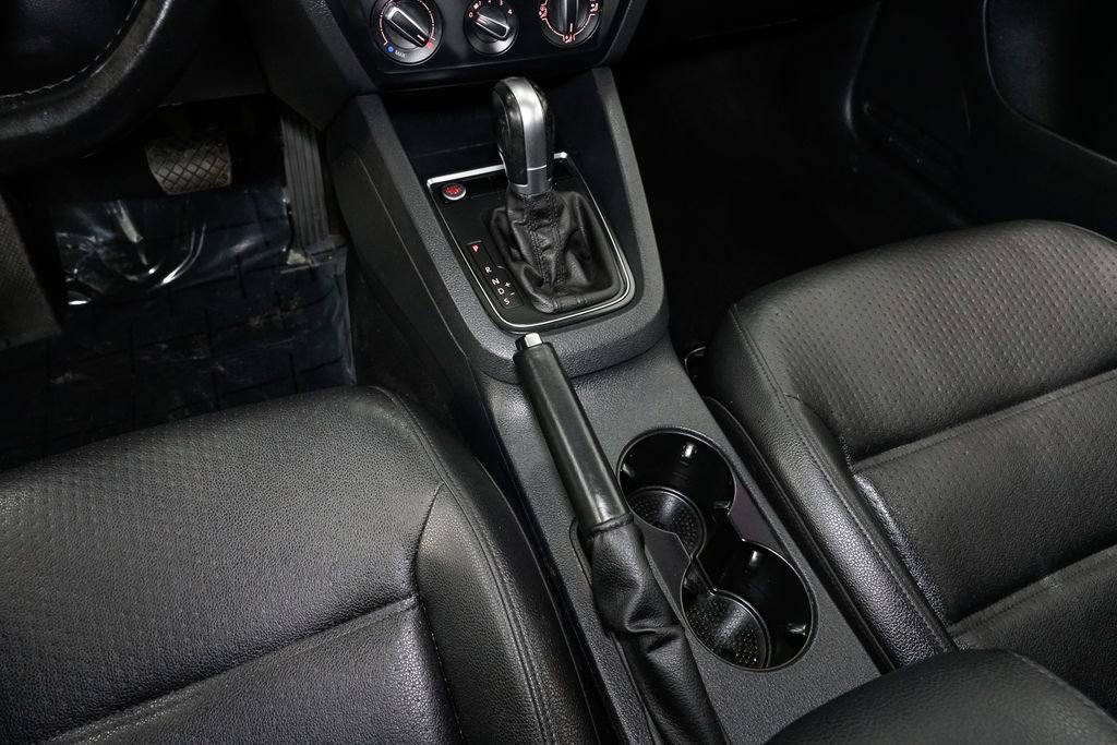 Used 2015 Volkswagen Jetta SE image 20