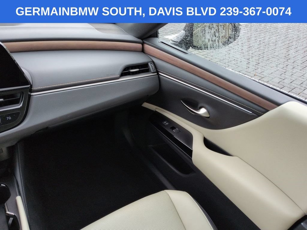 Used 2024 Lexus ES 350 w/ Premium Package FWD image 18