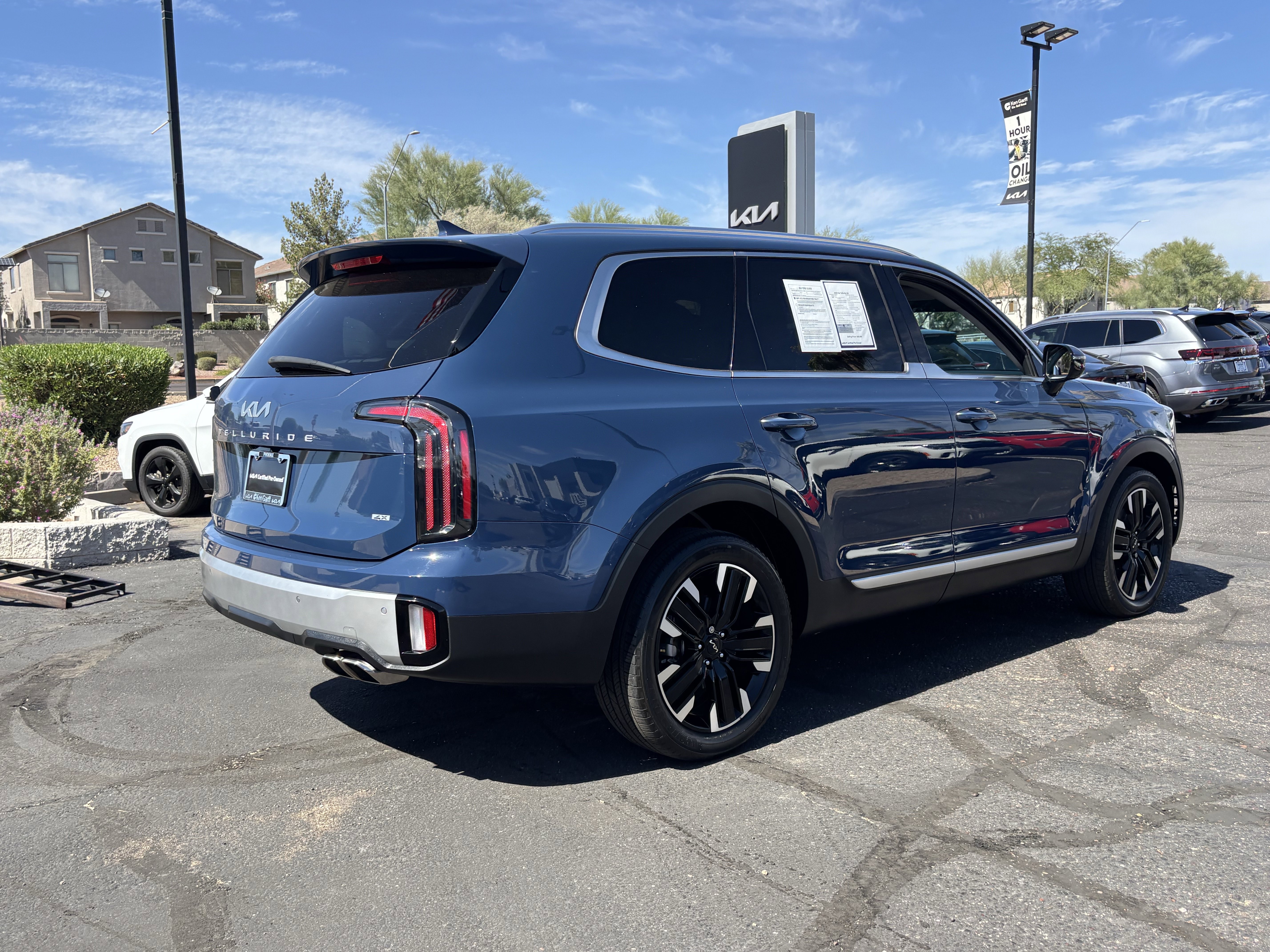 Certified 2024 Kia Telluride SX AWD/4WD image 3