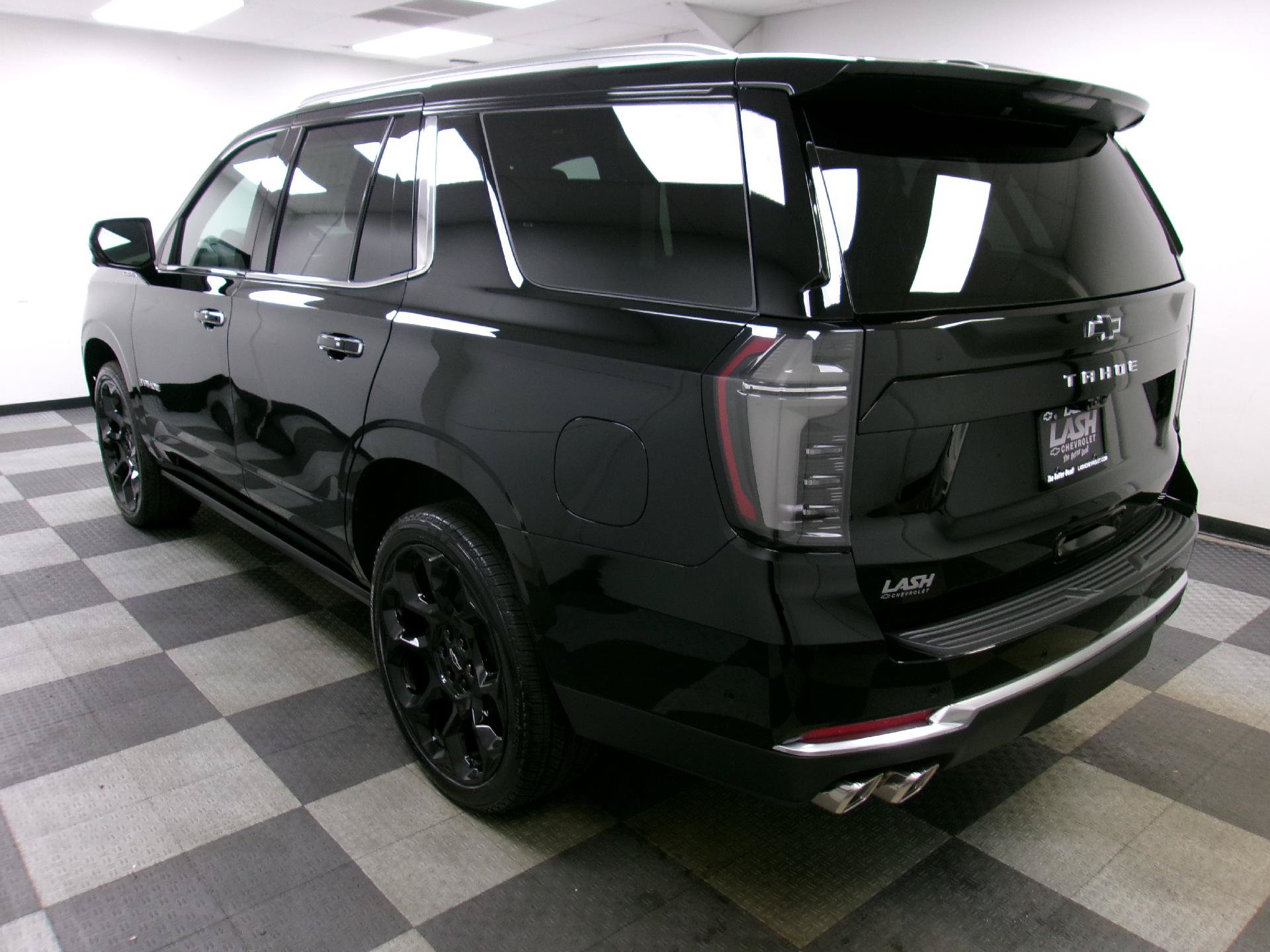 New 2026 Chevrolet Tahoe High Country AWD/4WD image 2