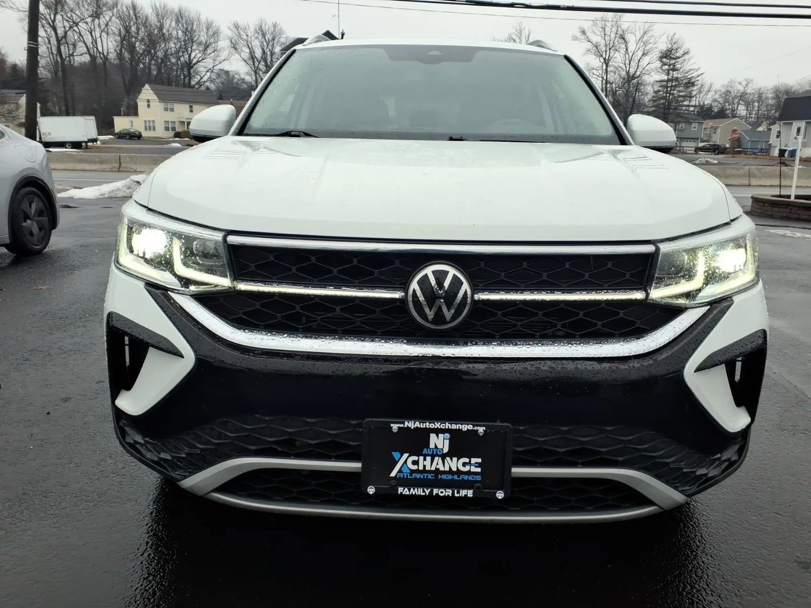 Used 2022 Volkswagen Taos SEL w/ Panoramic Sunroof Package AWD/4WD image 8