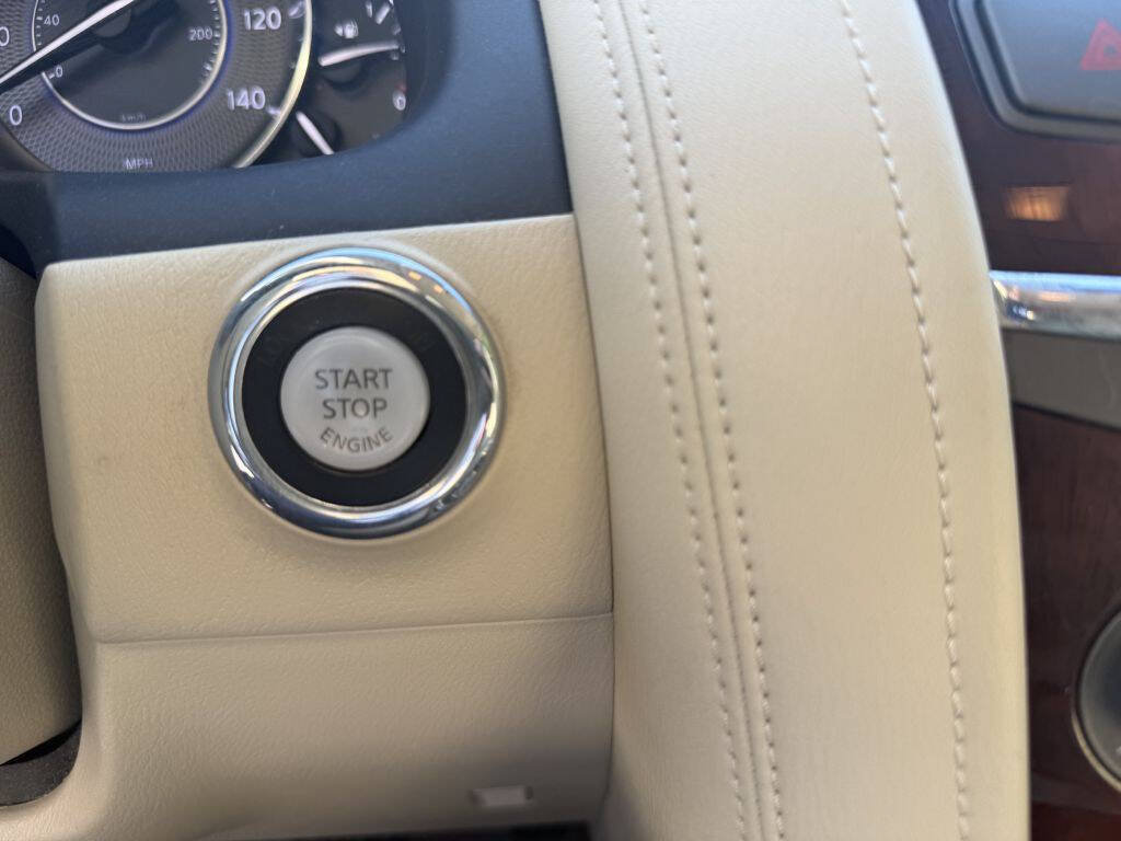Used 2015 INFINITI QX80 4WD w/ Deluxe Technology Package image 20