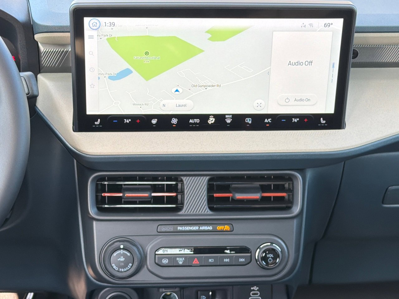 New 2025 Ford Maverick Lariat w/ 4K Tow Package image 17