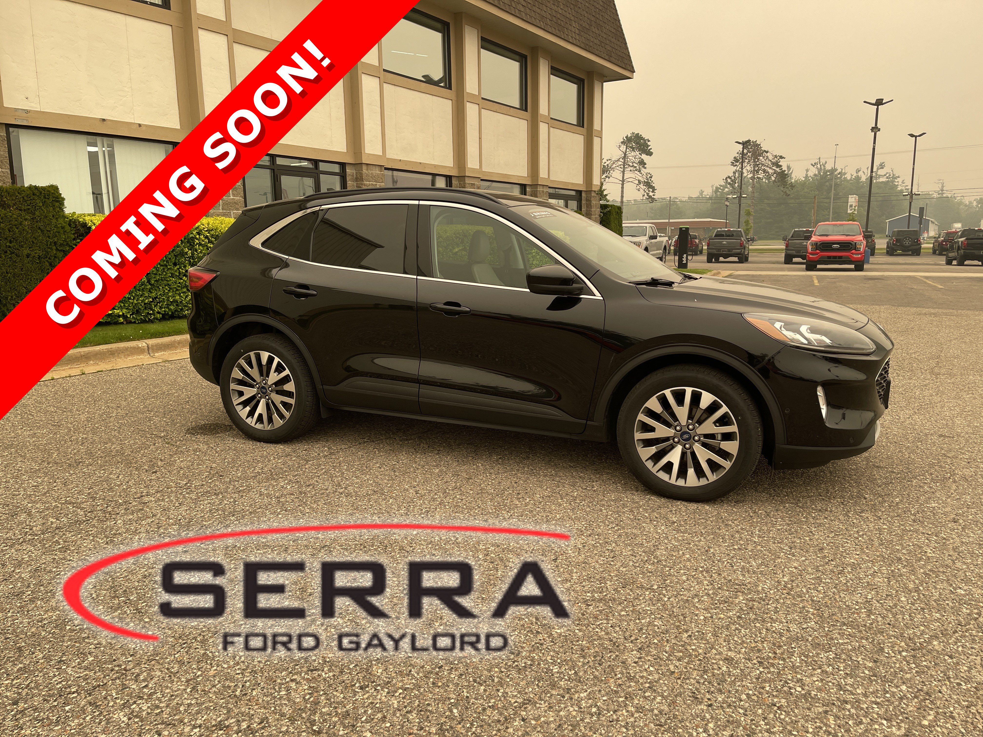 Used 2021 Ford Escape Titanium AWD/4WD image 1