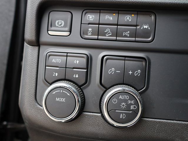 Certified 2025 Chevrolet Tahoe Z71 AWD/4WD image 40