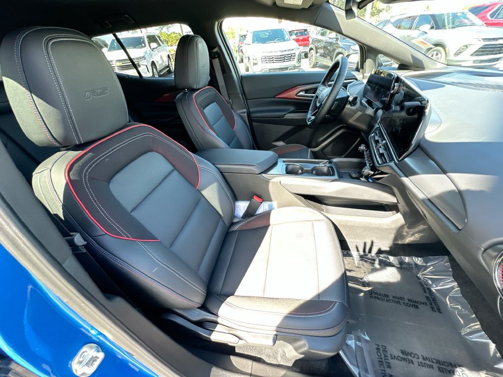 Certified 2025 Chevrolet Equinox EV RS FWD image 26