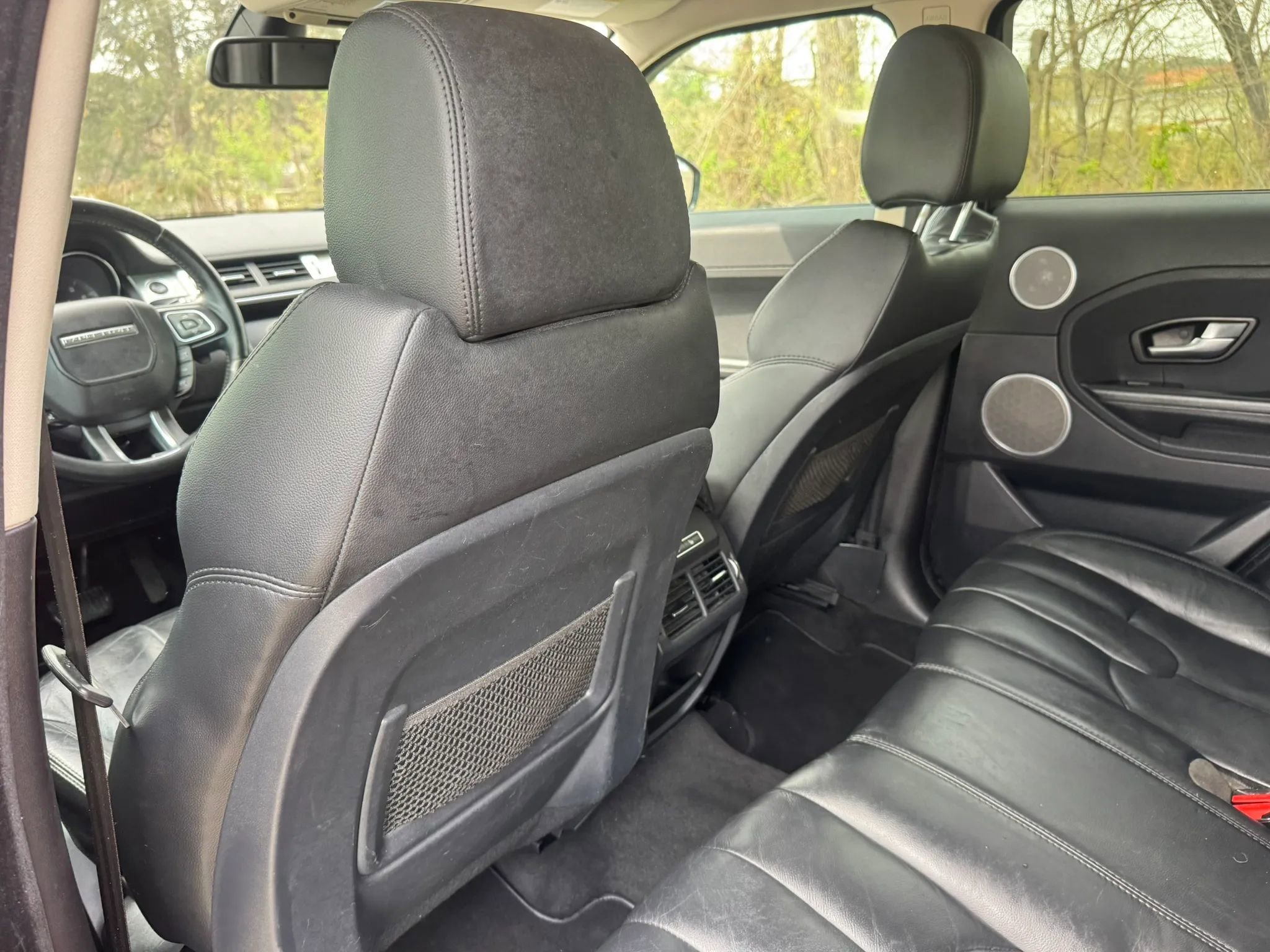 Used 2015 Land Rover Range Rover Evoque Pure Plus image 19