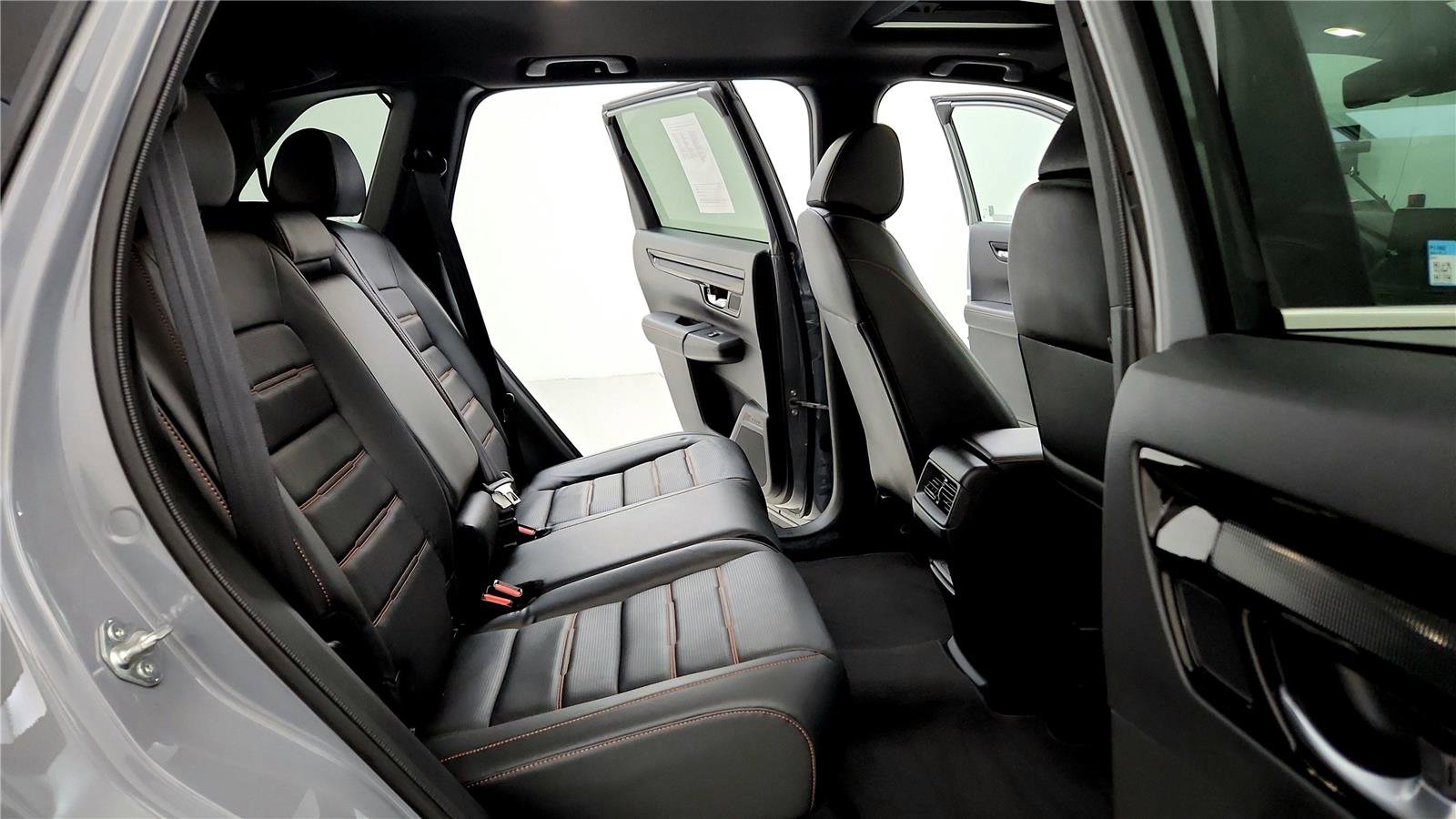 Used 2024 Honda CR-V Sport Touring image 15