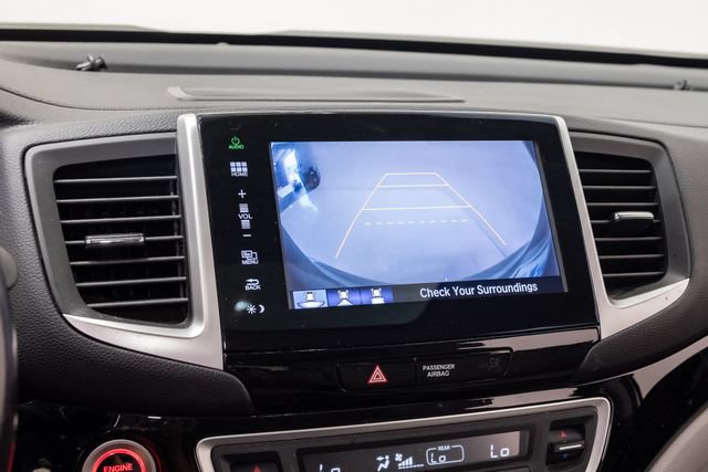 Used 2016 Honda Pilot Touring image 17