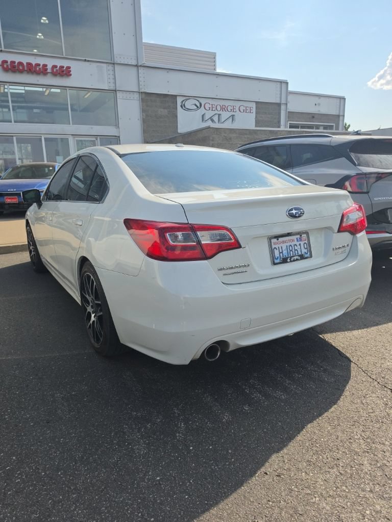 Used 2015 Subaru Legacy 2.5i Premium AWD/4WD image 5