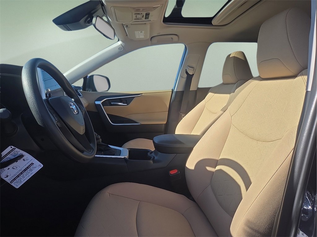 New 2025 Toyota RAV4 XLE image 19