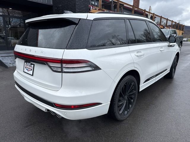 Used 2025 Lincoln Aviator Reserve w/ Jet Appearance Package image 8