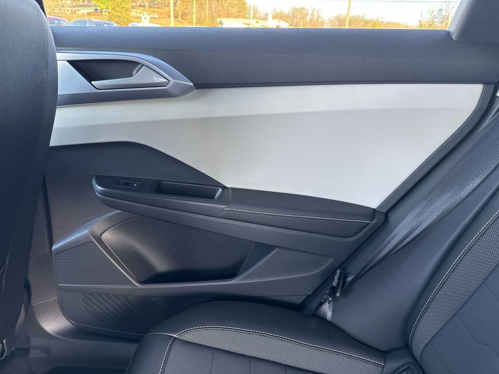 New 2025 Volkswagen Taos SE AWD/4WD image 27