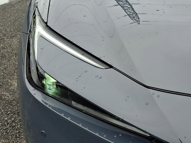 Used 2025 Toyota Prius LE FWD image 27
