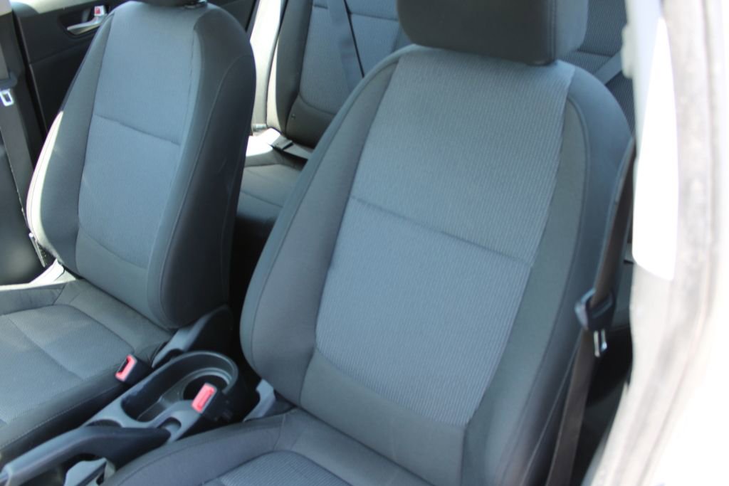 Used 2022 Hyundai Accent SE FWD image 16