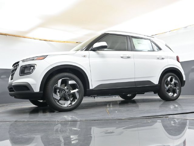New 2026 Hyundai Venue SEL FWD image 40
