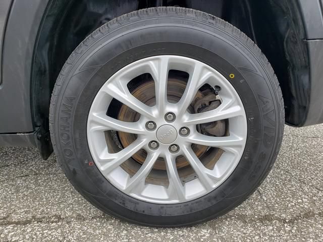 Used 2022 Jeep Cherokee Latitude Lux AWD/4WD image 20