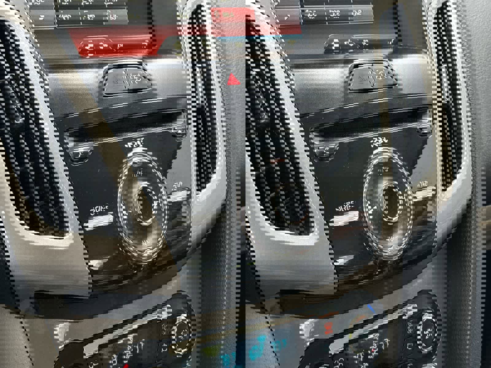 Used 2012 Ford Focus SEL image 16