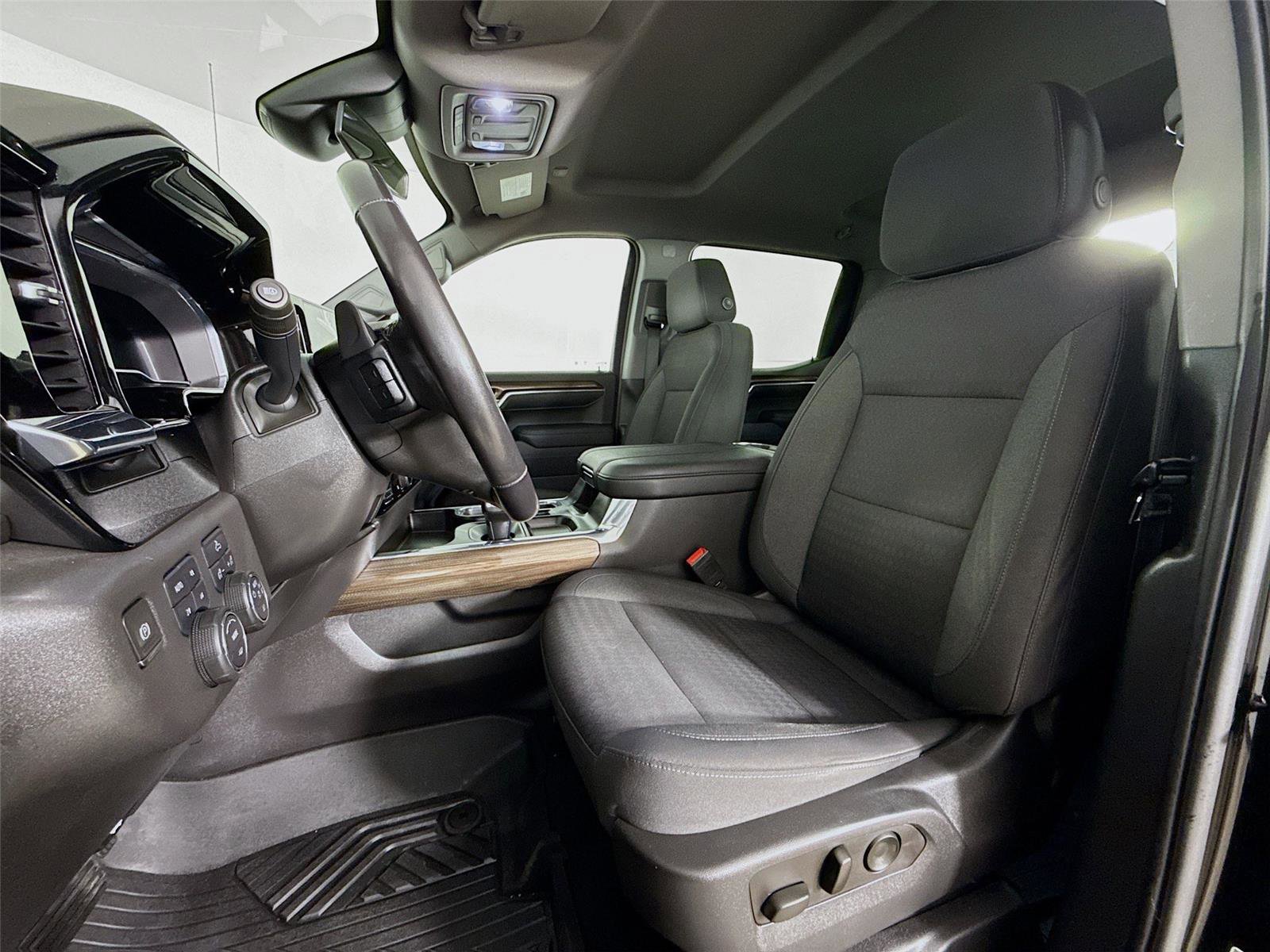 Used 2023 Chevrolet Silverado 1500 LT Trail Boss AWD/4WD image 21