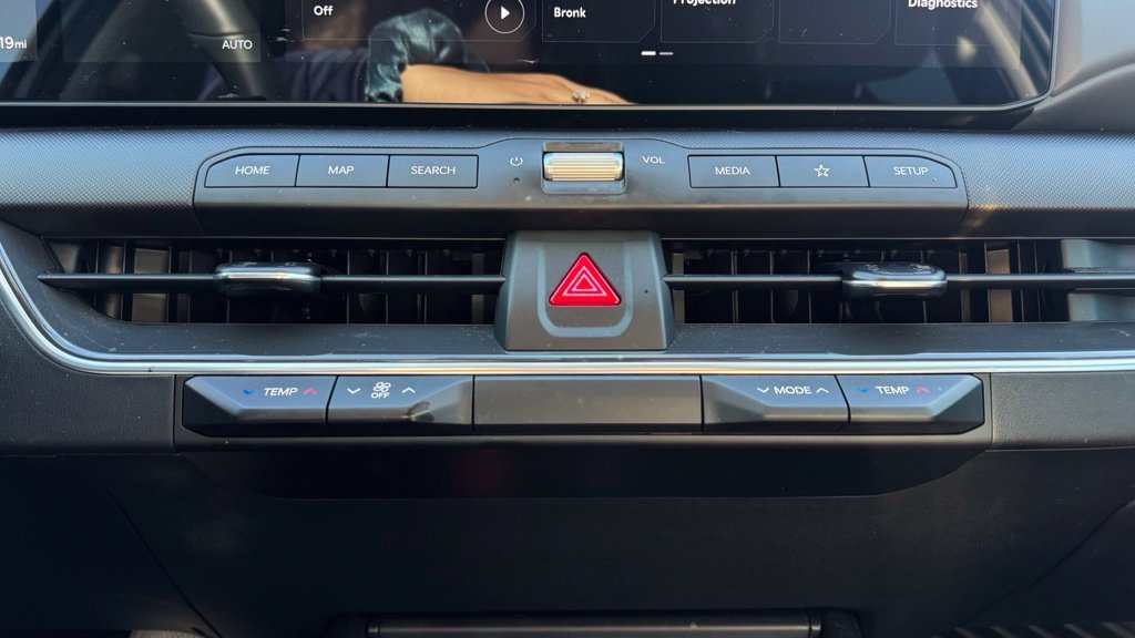 Certified 2025 Kia K4 GT-Line Turbo FWD image 17