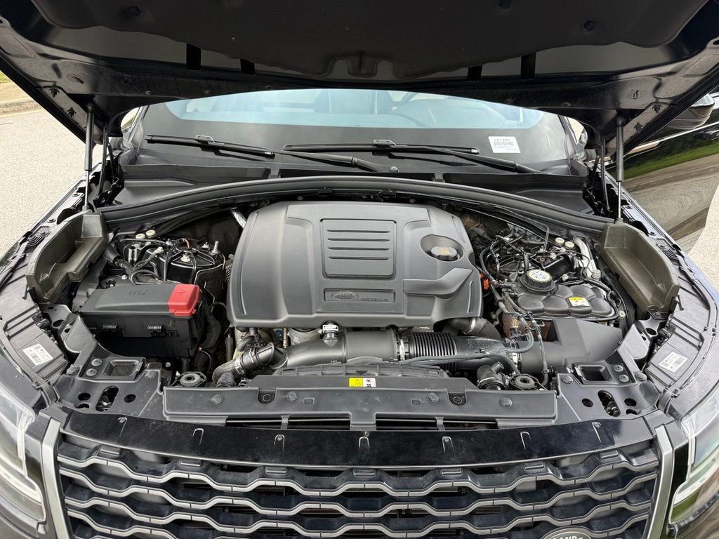 Used 2021 Land Rover Range Rover Velar R-Dynamic S AWD/4WD image 17