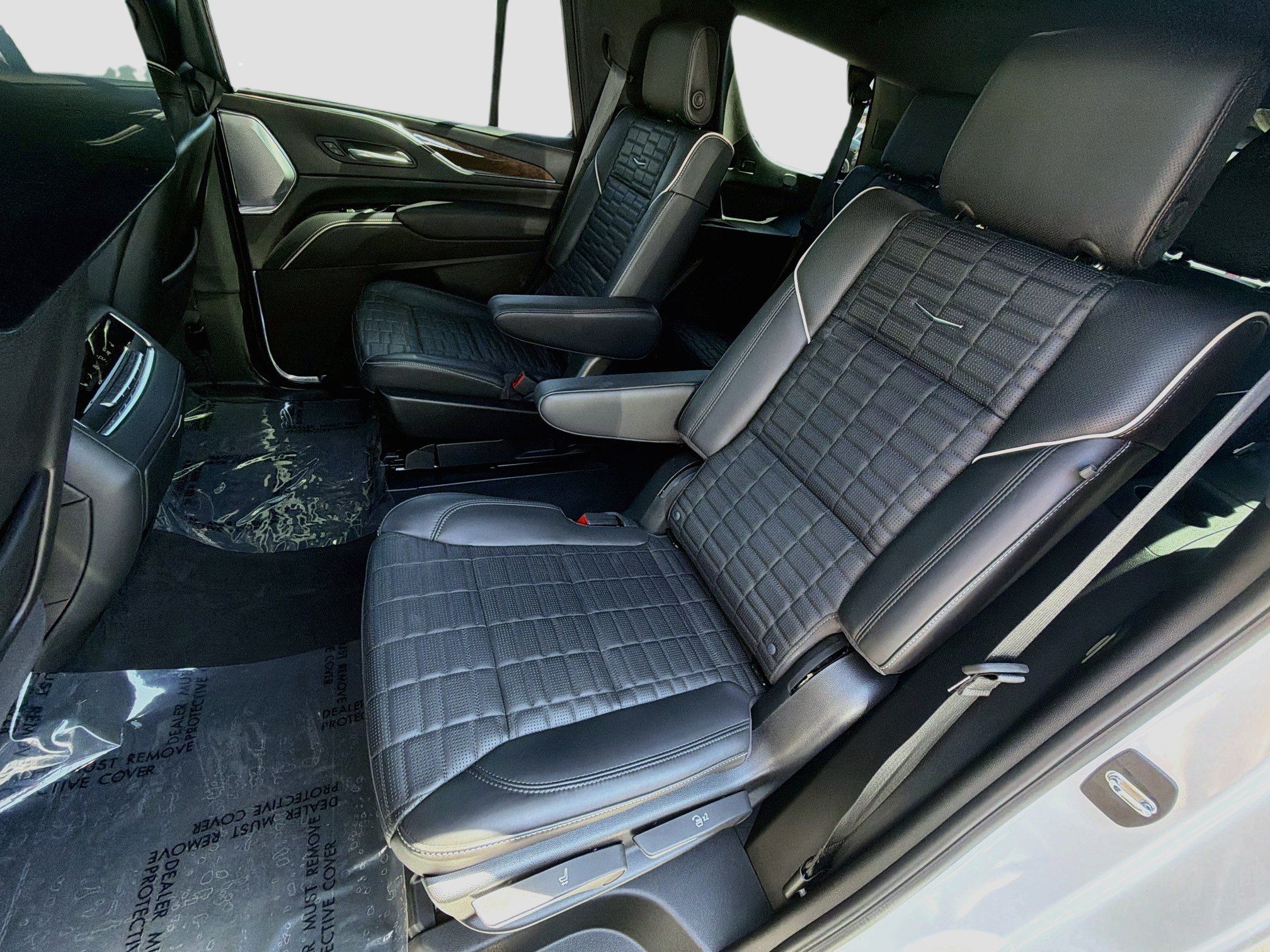 Certified 2023 Cadillac Escalade Sport Platinum w/ LPO, ONYX Package AWD/4WD image 26