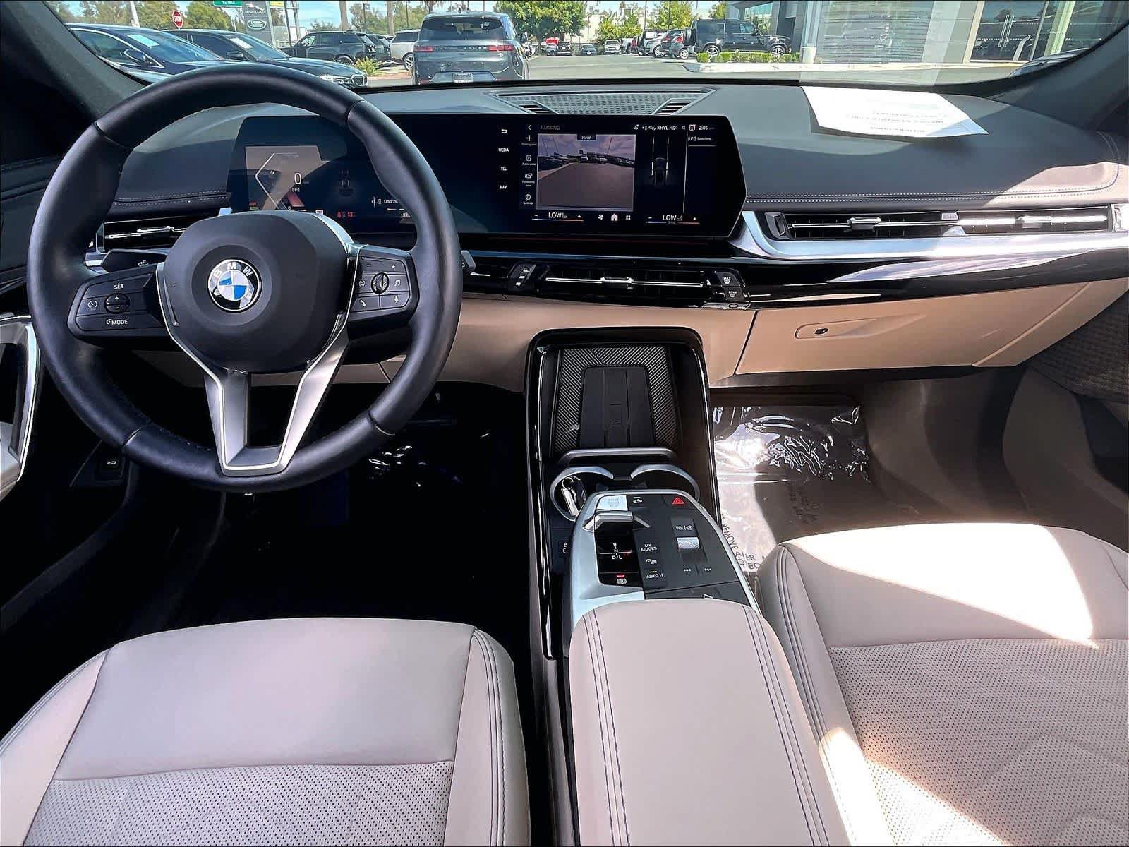 Used 2025 BMW X1 xDrive28i w/ Convenience Package AWD/4WD image 18