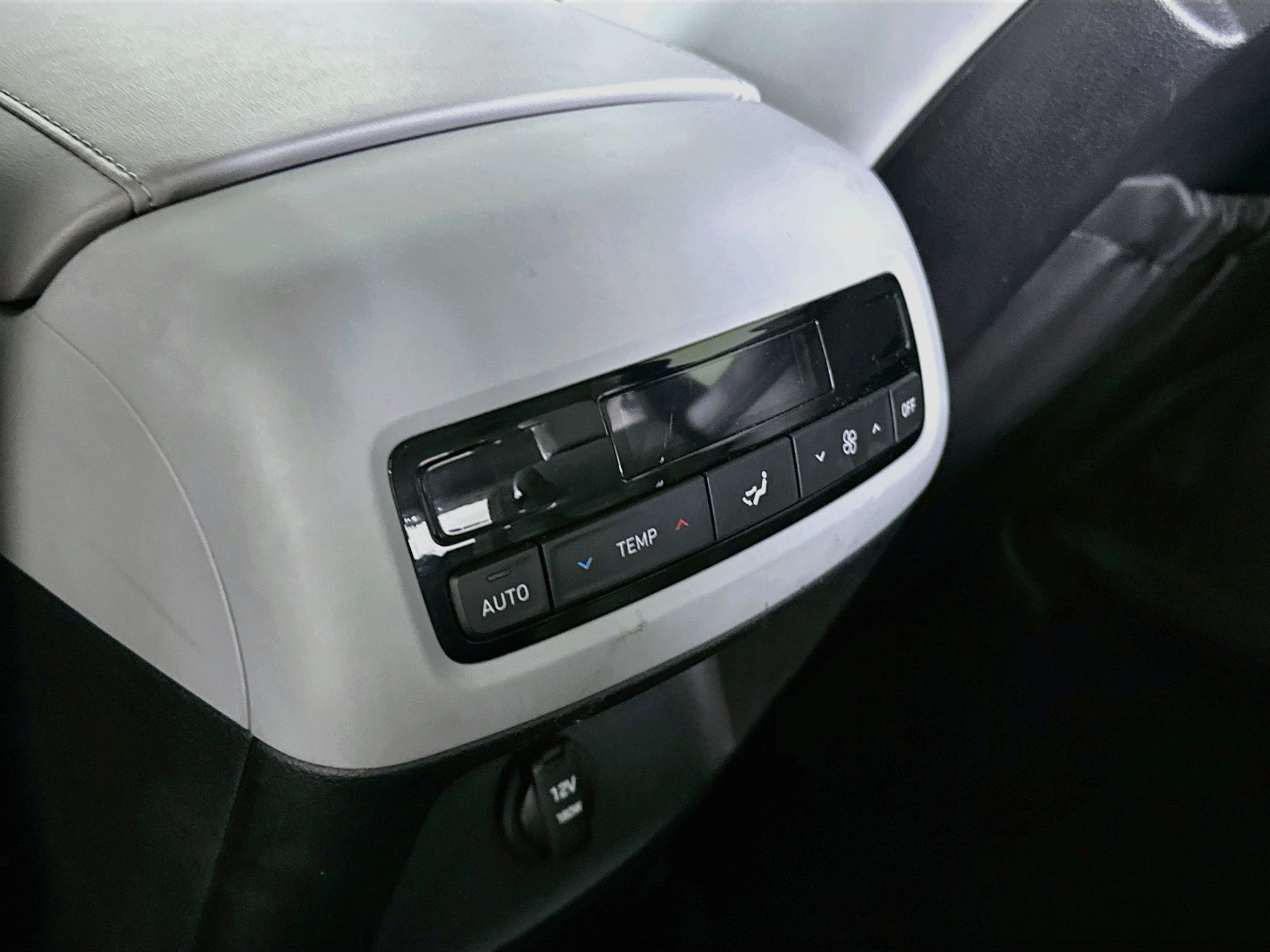 Used 2025 Hyundai Palisade SEL FWD image 27
