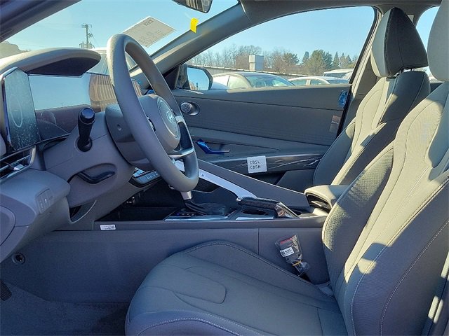 New 2025 Hyundai Elantra Sport image 7