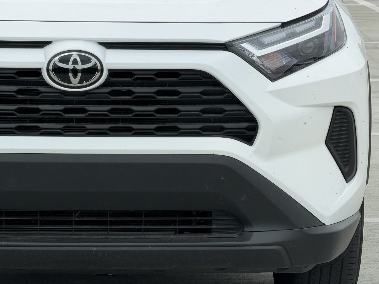 Used 2025 Toyota RAV4 LE FWD image 8