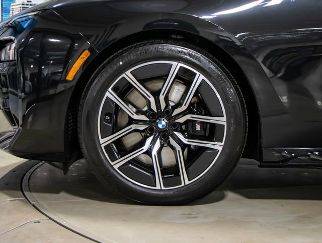 Used 2026 BMW 740i xDrive image 7
