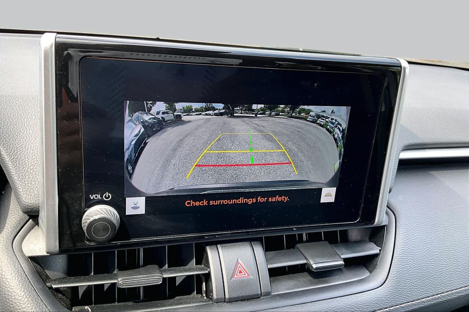 Used 2025 Toyota RAV4 XLE AWD/4WD image 26