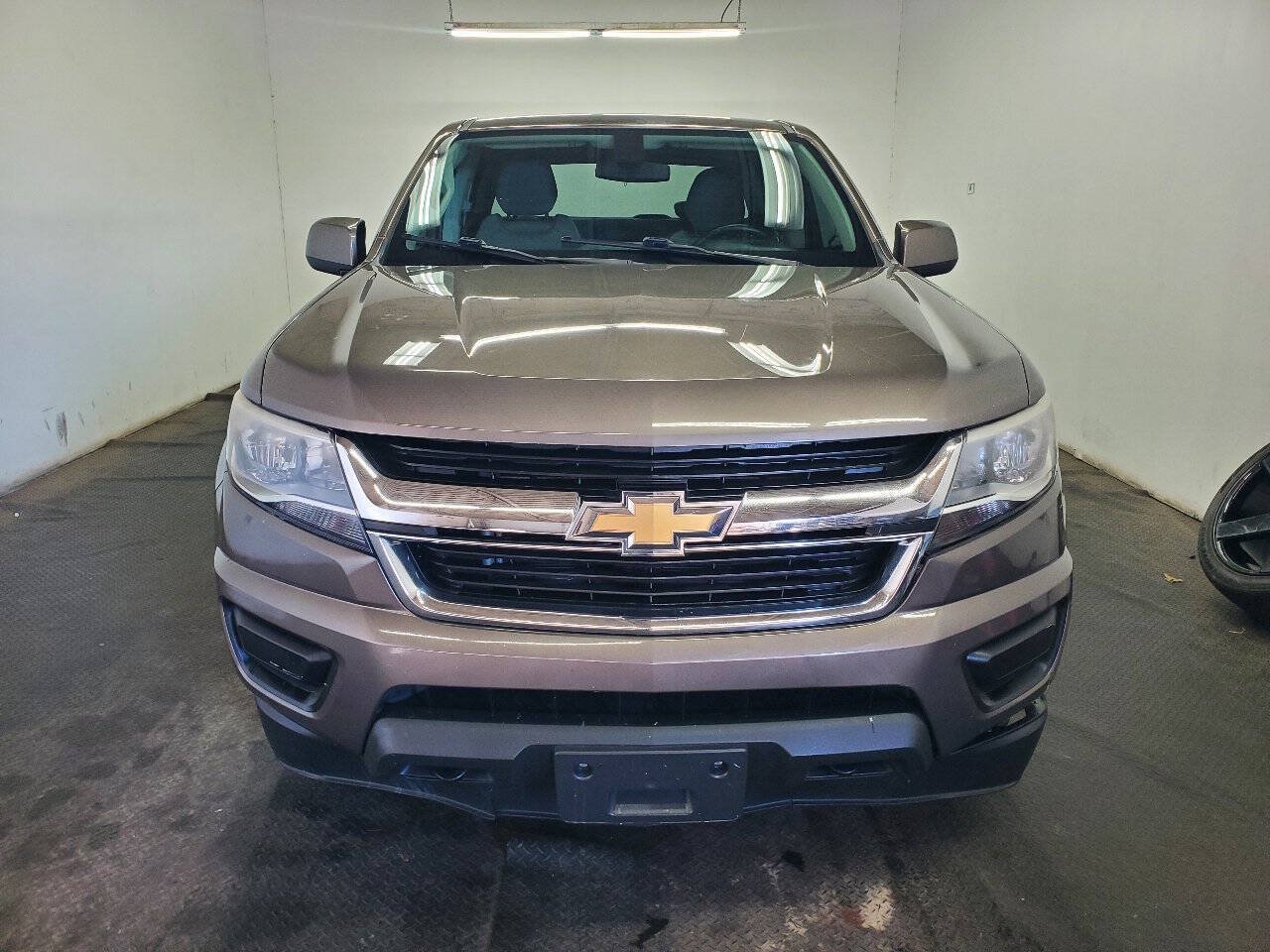 Used 2017 Chevrolet Colorado W/T w/ WT Convenience Package AWD/4WD image 2
