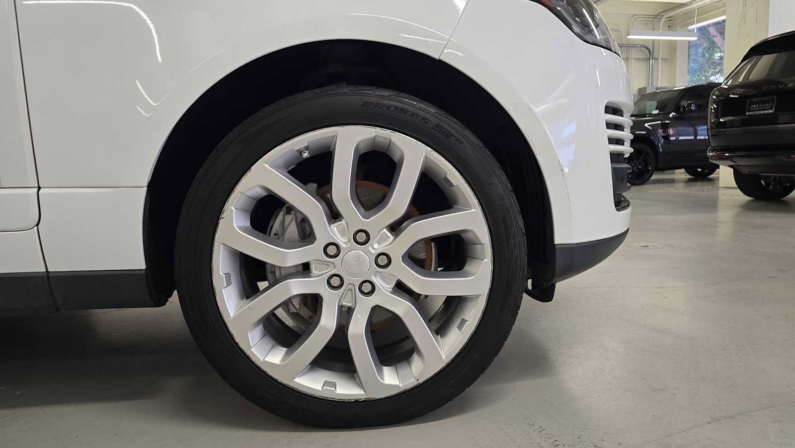 Used 2019 Land Rover Range Rover AWD/4WD image 9